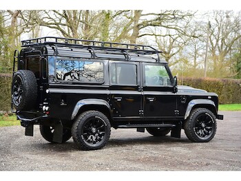 Used Land Rover Defender 110 2015 for sale - 77323363: Photo