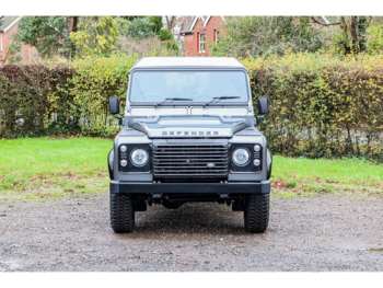 Used Land Rover Defender 110 2015 for sale - 73128576: Photo