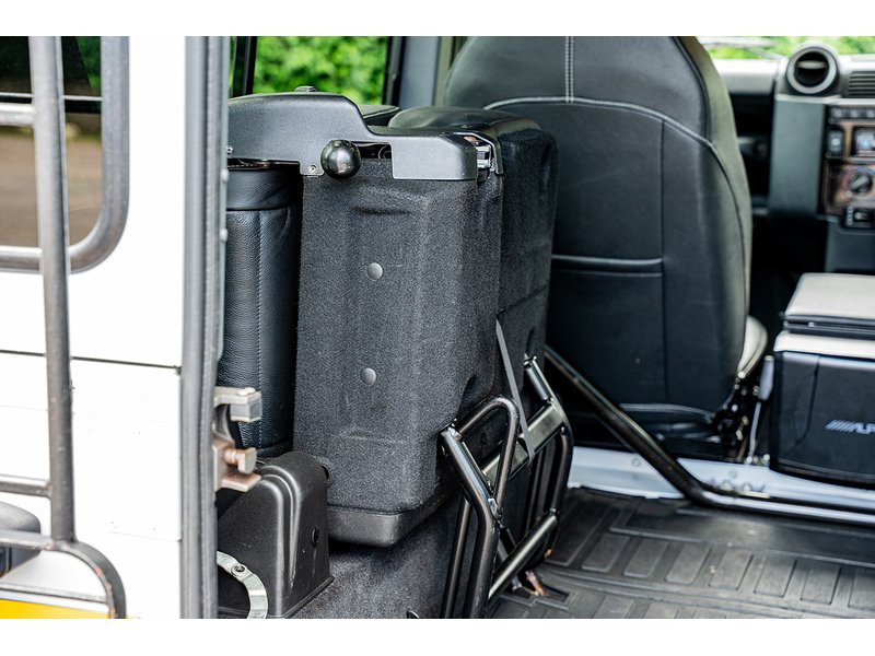 Used Land Rover Defender 2015 for sale - 77061293: Photo 15