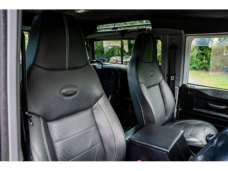 Used Land Rover Defender 2015 for sale - 77061293: Photo 23