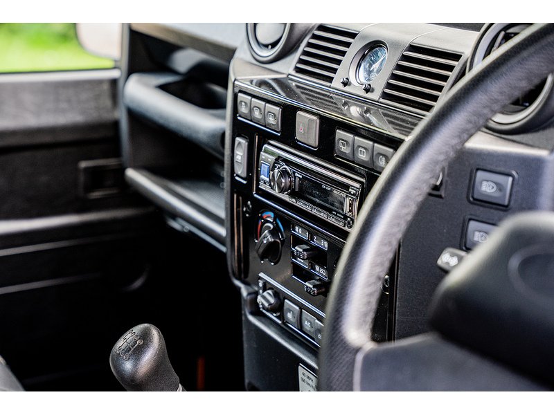 Used Land Rover Defender 2015 for sale - 77061293: Photo 26