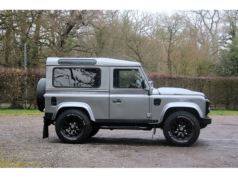 Used Land Rover Defender 2010 for sale - 77432641: Photo 3