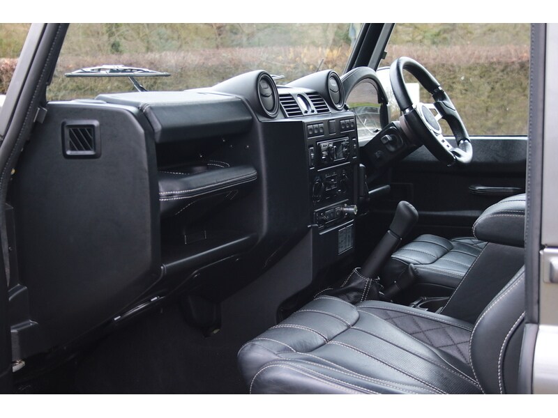 Used Land Rover Defender 2010 for sale - 77432641: Photo 39