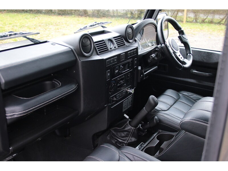 Used Land Rover Defender 2010 for sale - 77432641: Photo 40