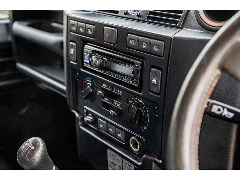 Used Land Rover Defender 90 2012 for sale - 77521676: Photo 33