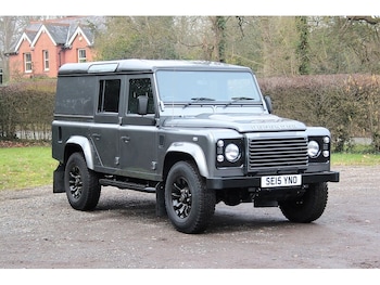 Land Rover Defender feature image