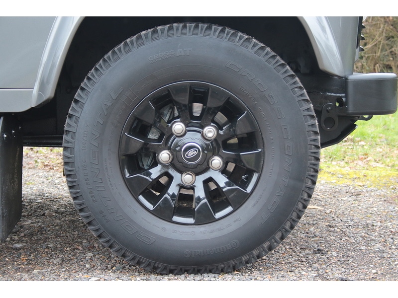 Used Land Rover Defender 2015 for sale - 77337621: Photo 21