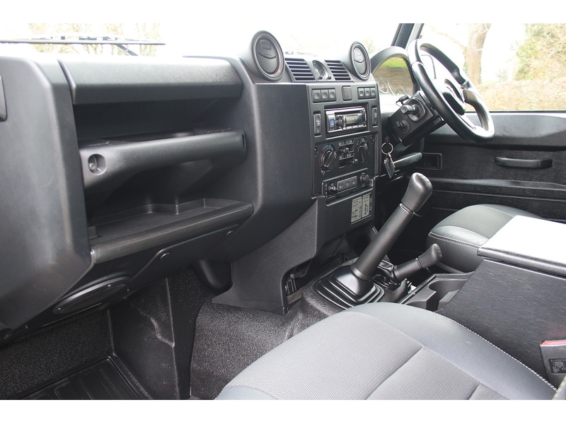 Used Land Rover Defender 2015 for sale - 77337621: Photo 24