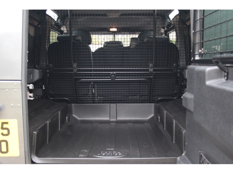 Used Land Rover Defender 2015 for sale - 77337621: Photo 31