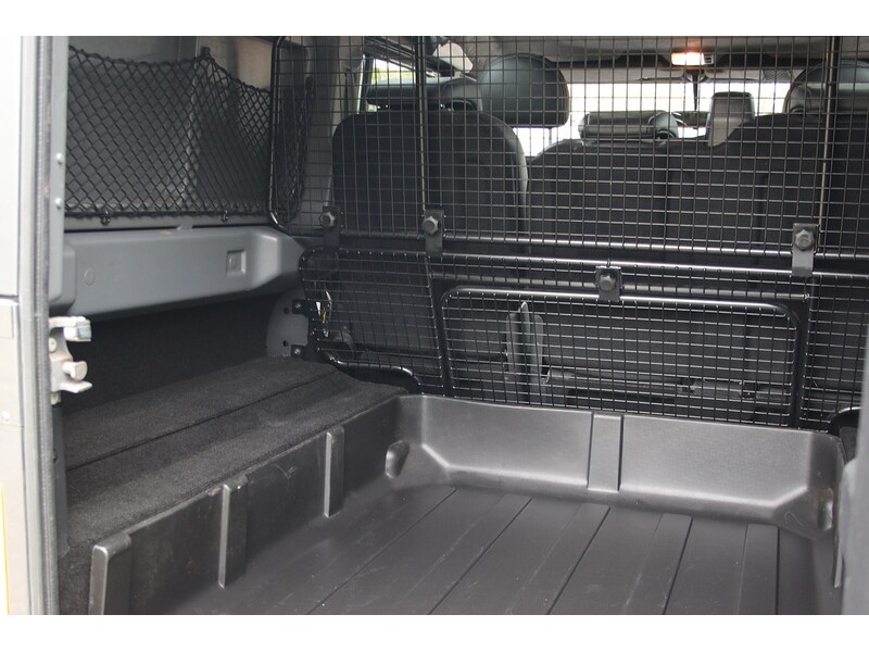 Used Land Rover Defender 2015 for sale - 77337621: Photo 34