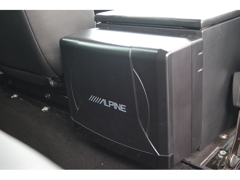 Used Land Rover Defender 2015 for sale - 77337621: Photo 39