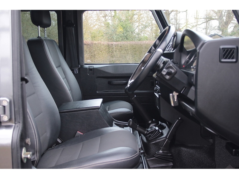 Used Land Rover Defender 2015 for sale - 77337621: Photo 40