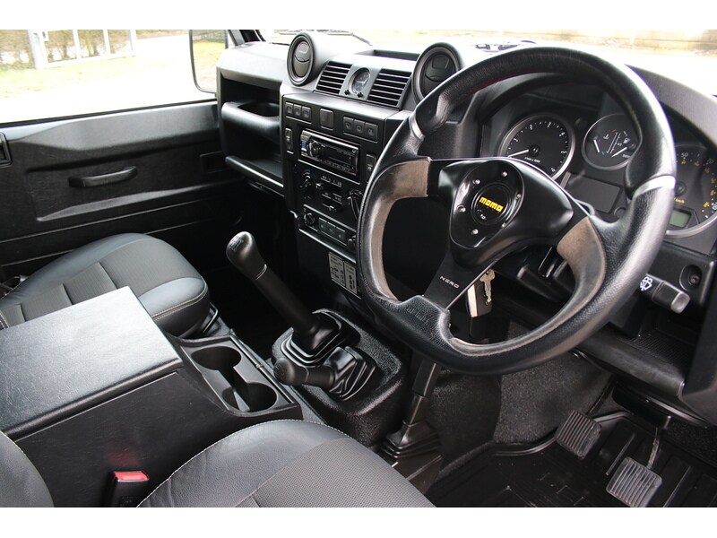 Used Land Rover Defender 2015 for sale - 77337621: Photo 46