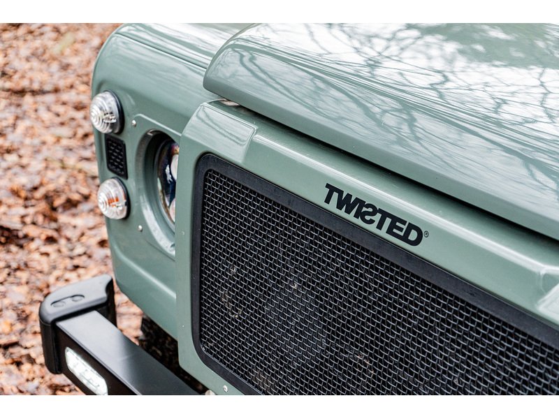 Used Land Rover Defender 90 for sale - 77663410: Photo 10