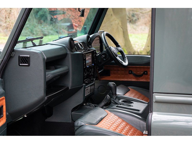 Used Land Rover Defender 90 for sale - 77663410: Photo 22