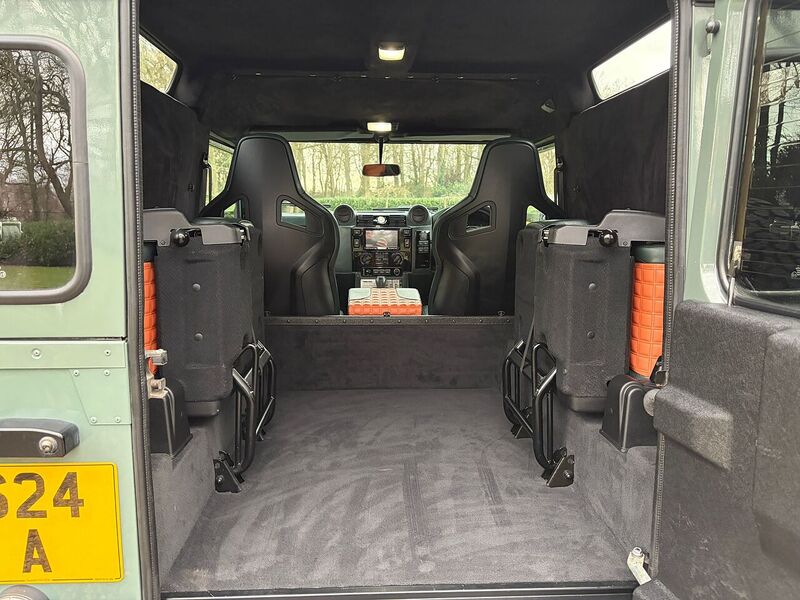 Used Land Rover Defender 90 for sale - 77663410: Photo 28
