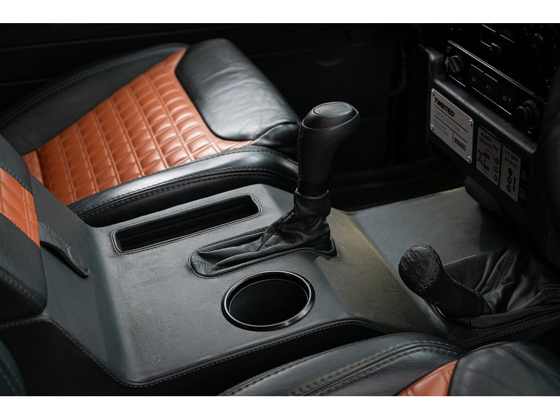 Used Land Rover Defender 90 for sale - 77663410: Photo 29