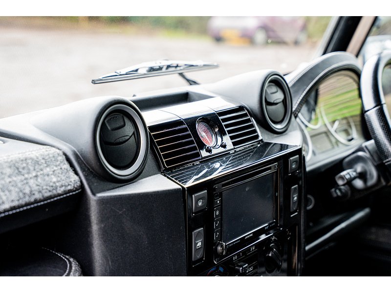 Used Land Rover Defender 2014 for sale - 77643302: Photo 13