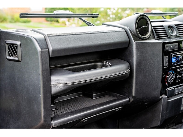 Used Land Rover Defender 110 2008 for sale - 75528535: Photo 42