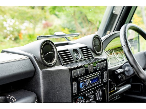 Used Land Rover Defender 110 2008 for sale - 75528535: Photo 44