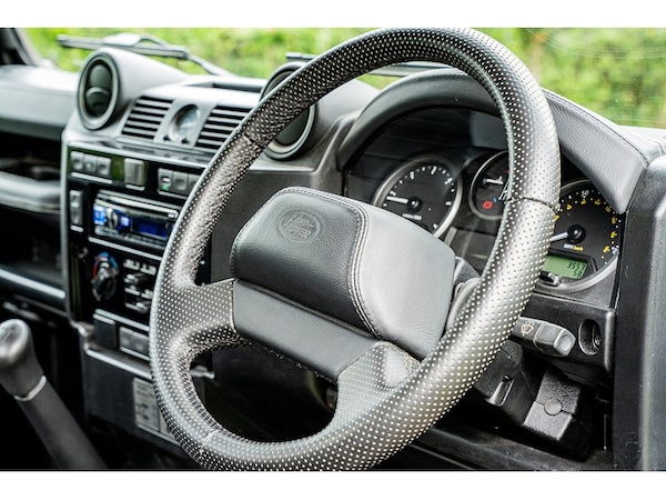 Used Land Rover Defender 110 2008 for sale - 75528535: Photo 52