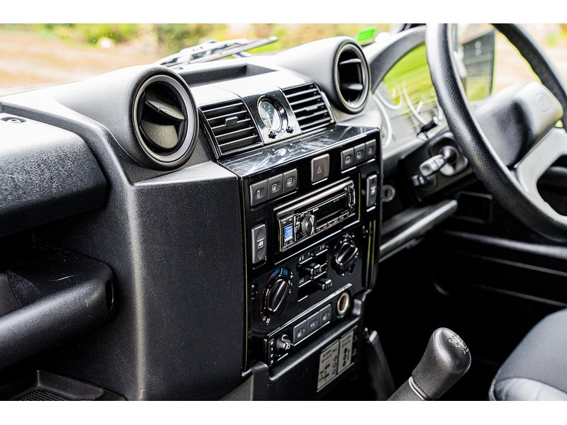 Used Land Rover Defender 2015 for sale - 78163240: Photo 28