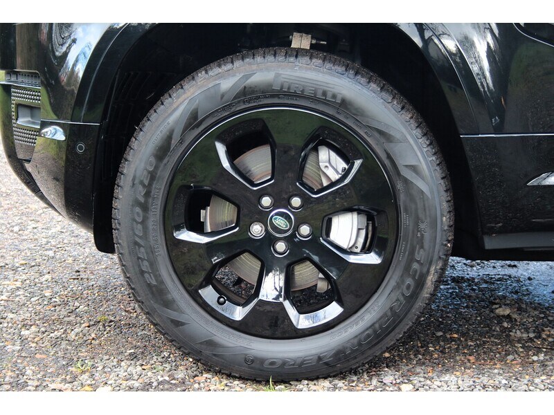 Used Land Rover Defender 110 for sale - 77365317: Photo 18