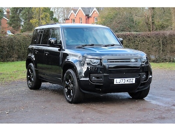 Used Land Rover Defender 110 2023 for sale - 77365317: Photo