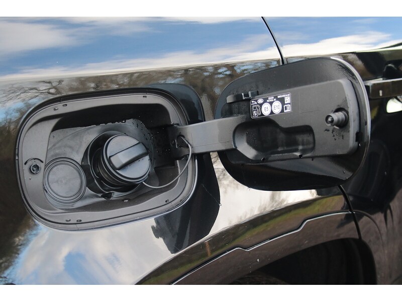 Used Land Rover Defender 110 for sale - 77365317: Photo 30