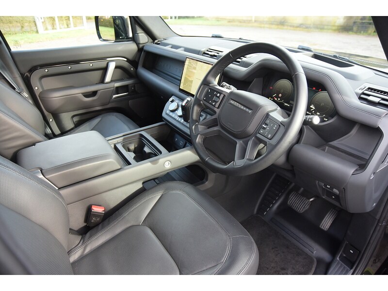 Used Land Rover Defender 110 for sale - 77365317: Photo 32