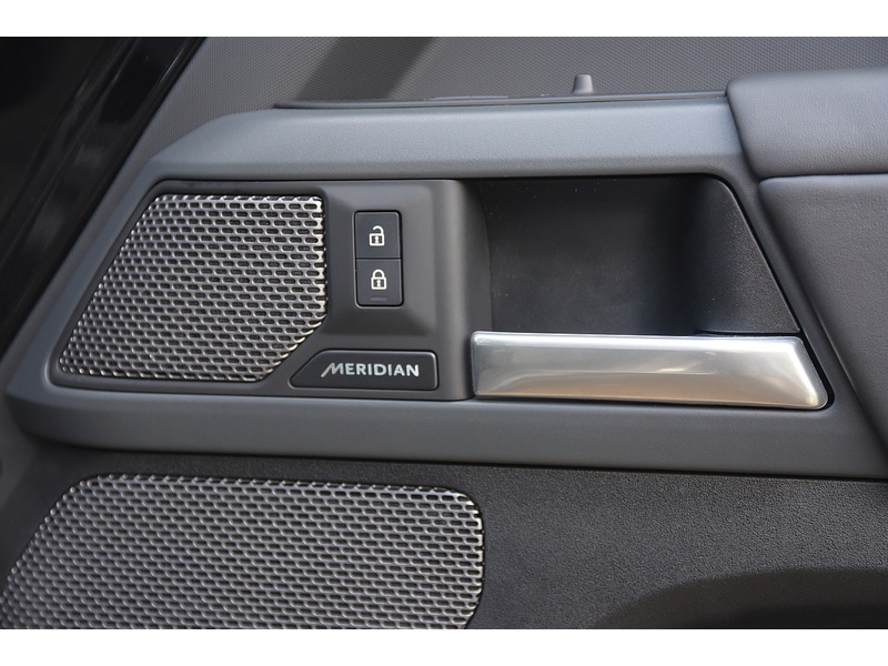 Used Land Rover Defender 110 for sale - 77365317: Photo 33