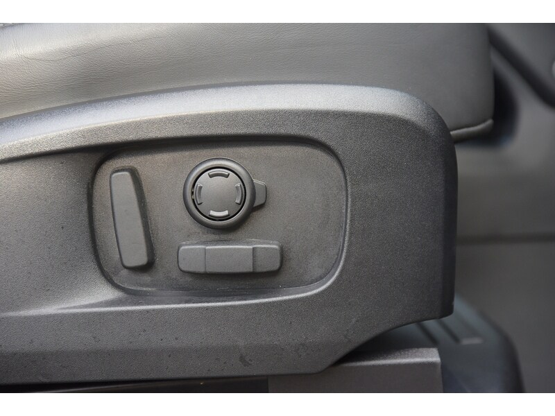 Used Land Rover Defender 110 for sale - 77365317: Photo 35