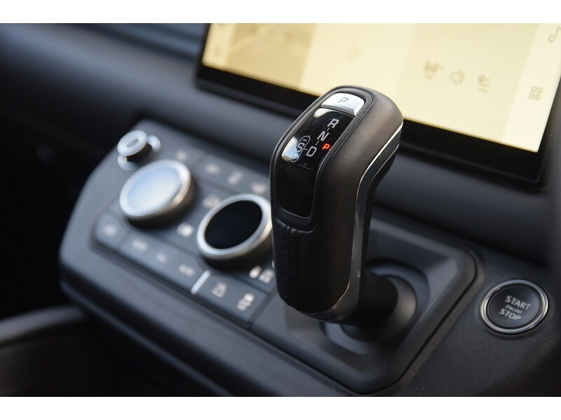 Used Land Rover Defender 110 for sale - 77365317: Photo 37