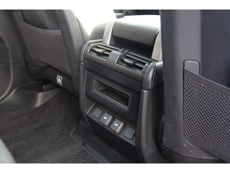 Used Land Rover Defender 110 for sale - 77365317: Photo 51