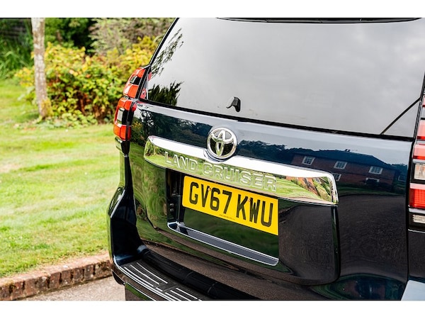 Used Toyota Landcruiser 2018 for sale - 75582308: Photo 18