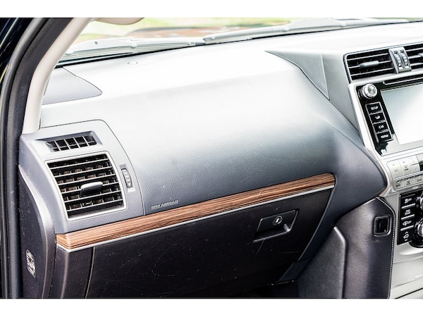 Used Toyota Landcruiser 2018 for sale - 75582308: Photo 32