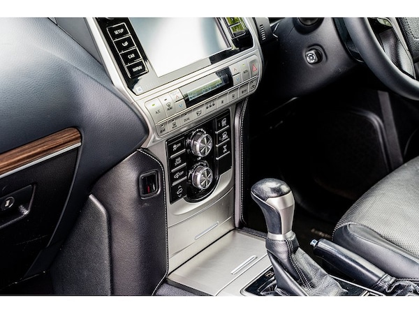 Used Toyota Landcruiser 2018 for sale - 75582308: Photo 34