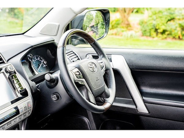 Used Toyota Landcruiser 2018 for sale - 75582308: Photo 36