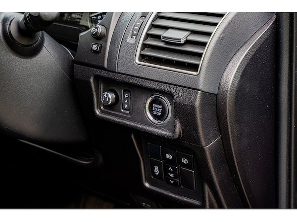 Used Toyota Landcruiser 2018 for sale - 75582308: Photo 45