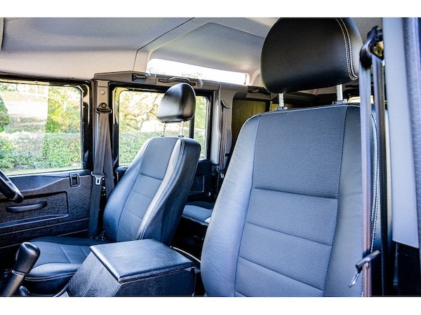 Used Land Rover Defender 2013 for sale - 76219745: Photo 34
