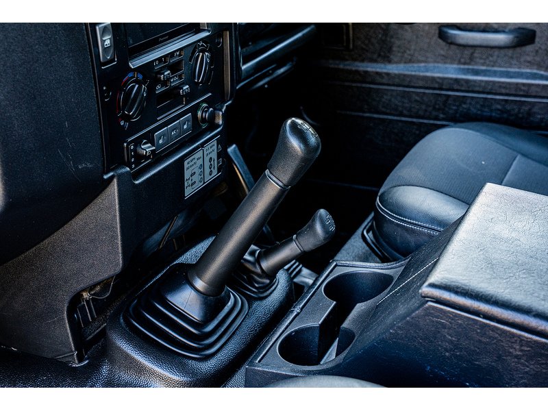 Used Land Rover Defender 110 2013 for sale - 76219745: Photo 36