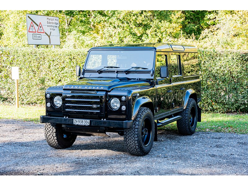 Used Land Rover Defender 110 2013 for sale - 76219745: Photo 4