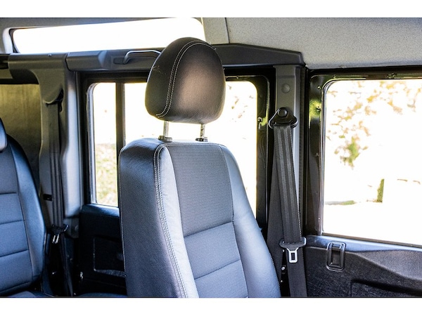 Used Land Rover Defender 2013 for sale - 76219745: Photo 40
