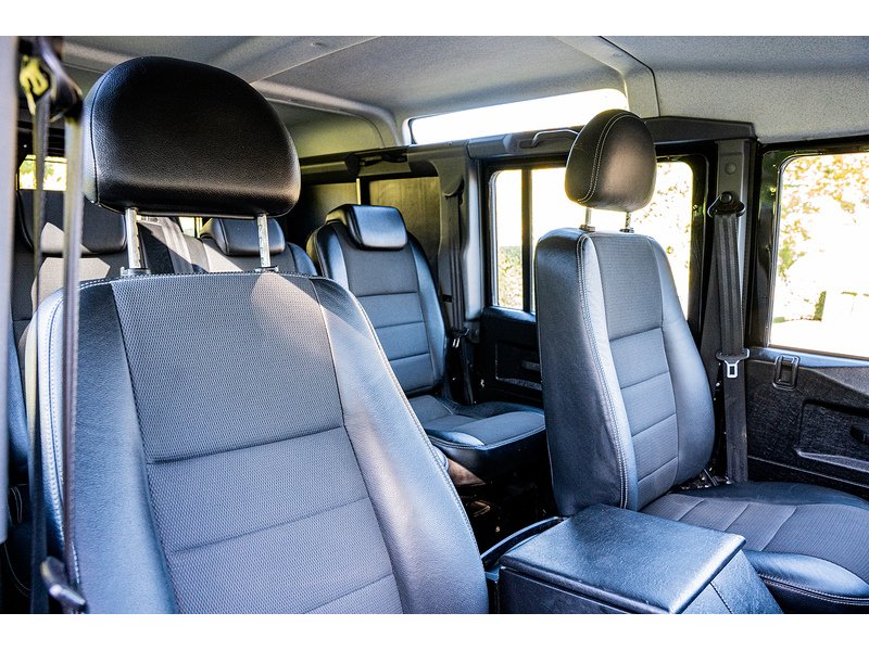 Used Land Rover Defender 110 2013 for sale - 76219745: Photo 41