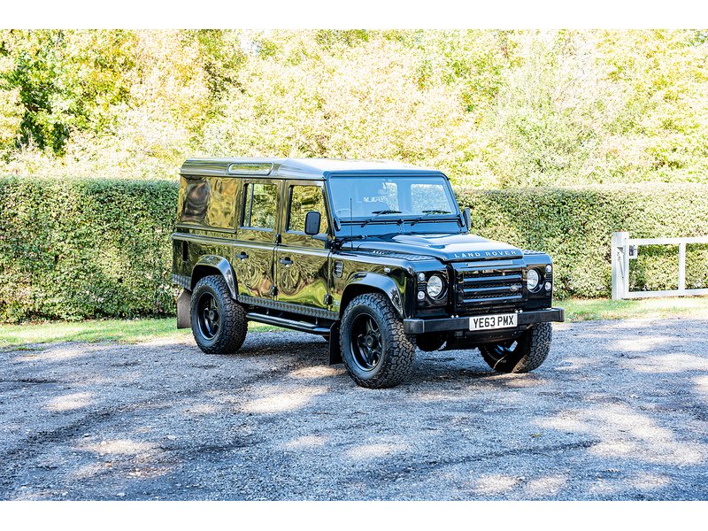 Used Land Rover Defender 110 2013 for sale - 76219745: Photo 5