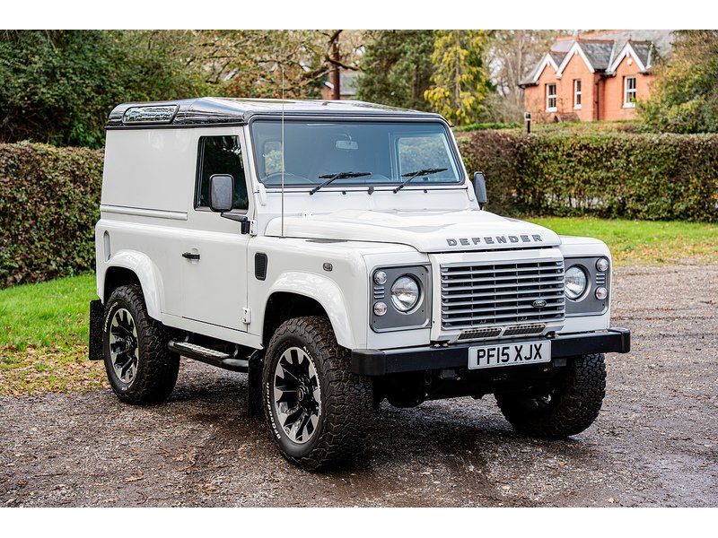 Used Land Rover Defender 2015 for sale - 76665877: Photo 1