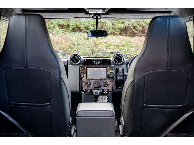 Used Land Rover Defender 2015 for sale - 76665877: Photo 11