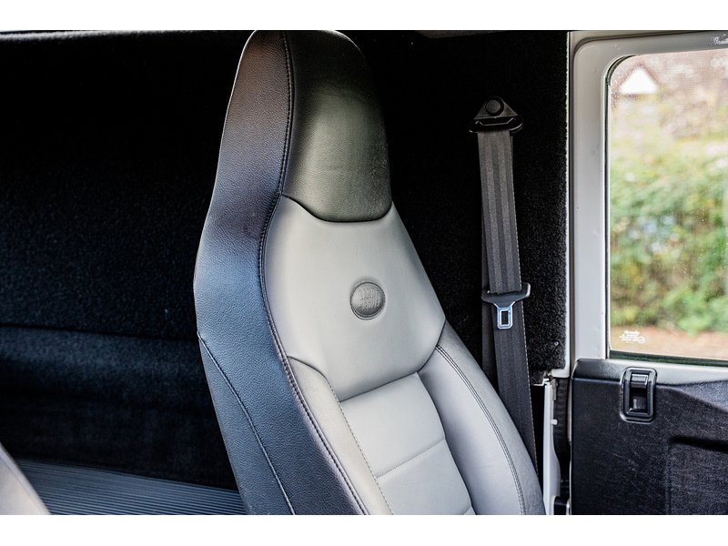 Used Land Rover Defender 2015 for sale - 76665877: Photo 12