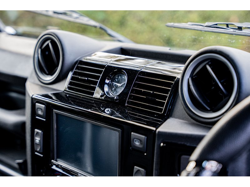 Used Land Rover Defender 2015 for sale - 76665877: Photo 21