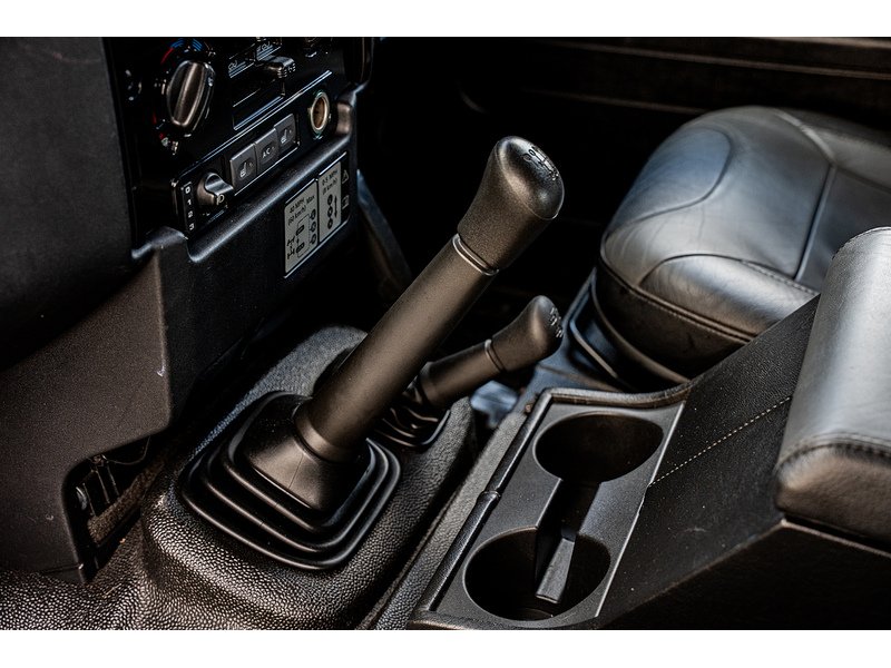 Used Land Rover Defender 2015 for sale - 76665877: Photo 22